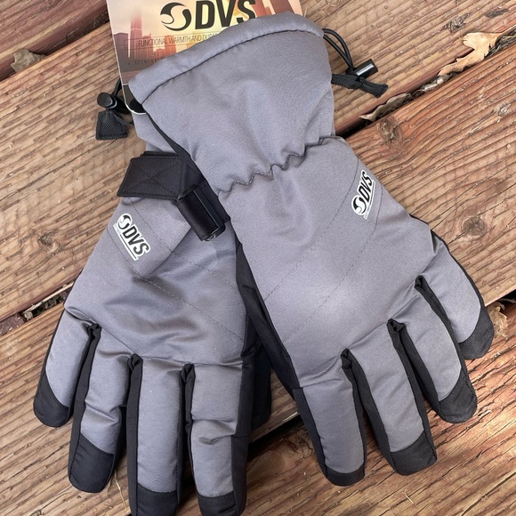 Winter Gloves 2 Pair Mens  DVS BRAND Size Large - Picture 6 of 8